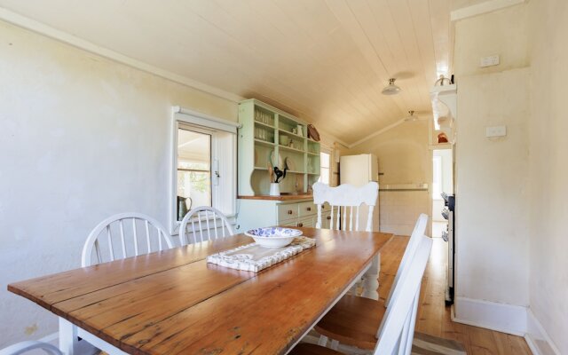 Wollaston House by the BnB Collection