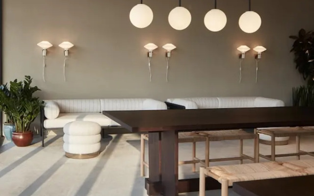 Upside Living Studio With Burj Khalifa View Business Travel Ready