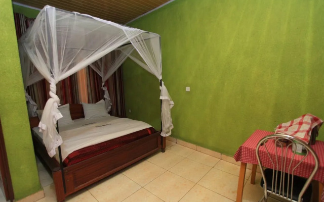 La Voisina Hotel