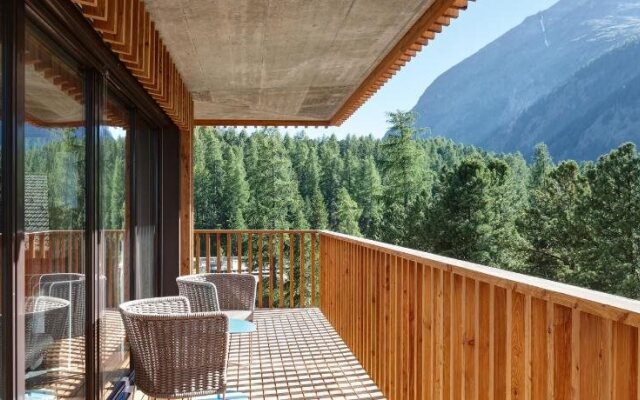 Alpine Lodge Chesa al Parc