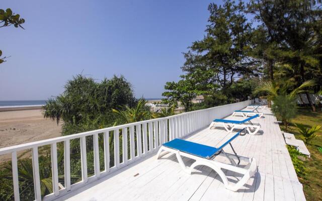 Foxoso La Beach Resort & Spa