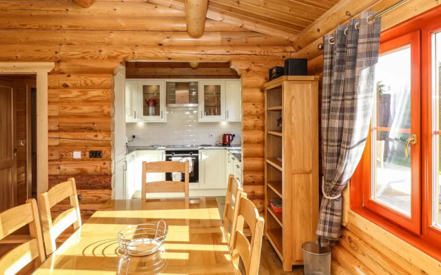 Pine Lodge