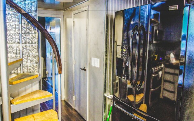 Airstream Houseboat Amazing Lake Travis View