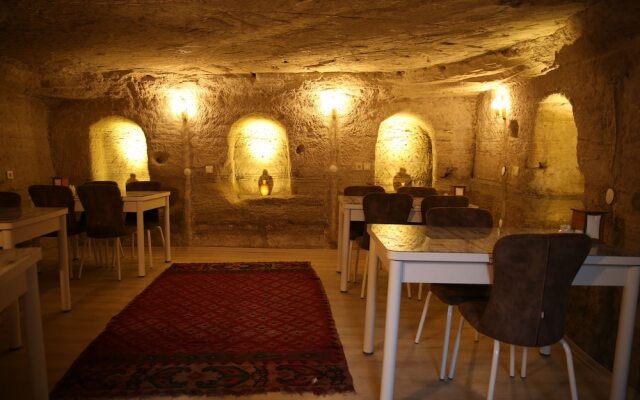 Unicorn Cave Hotel