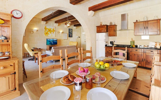 Narcisa Holiday Home