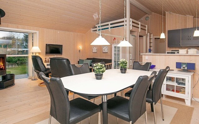 Luxurious Holiday Home in Hals Jutland With Whirlpool