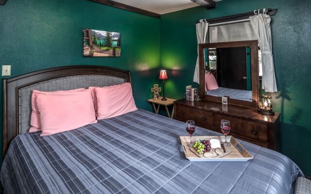 A Frame Acres - Three Bedroom Cabin