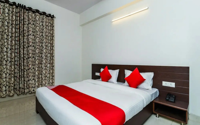 OYO 16653 Green City Service Apartment