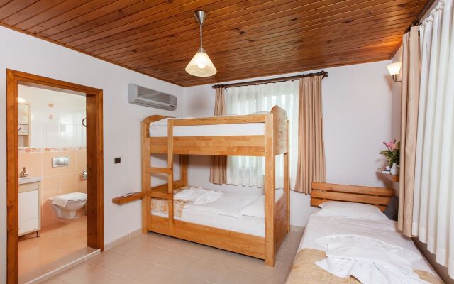 Aida Hotel