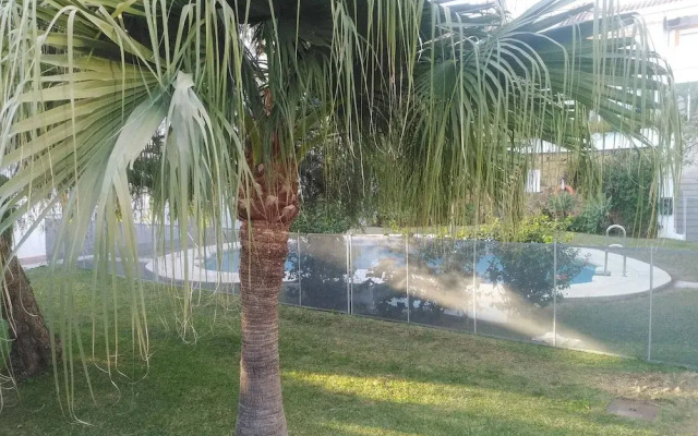 2 Bed Gf Apt Near Puerto Banus