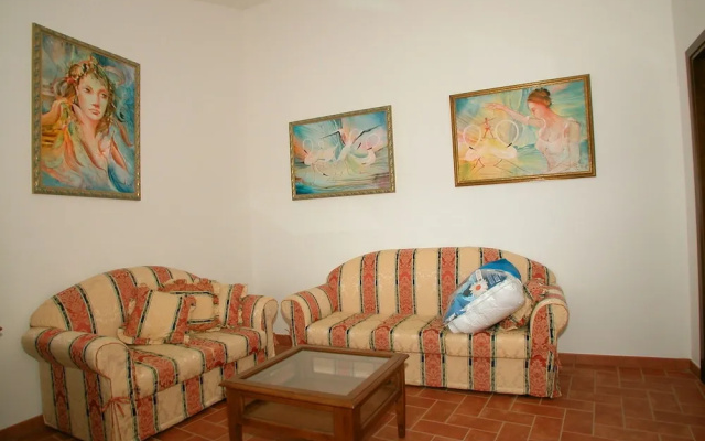 Exquisite Farmhouse in Pupaggi With Swimming Pool