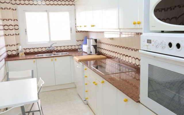 Apartamento Luminoso Para 8 Personas en Cambrils