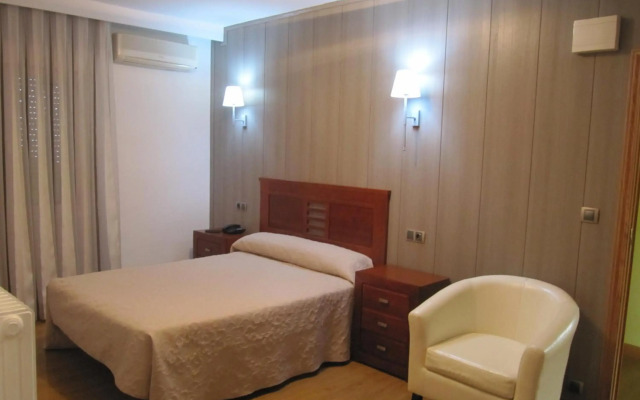 Hotel Corona de Castilla