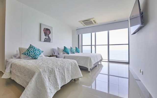 Beachfront Paradise With Outstanding Sunset Views