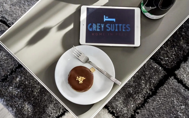 Grey Suites Pecs