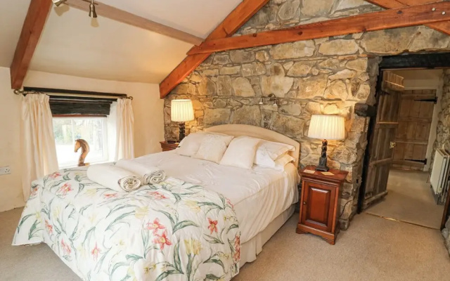 Upper Calffield Farmhouse