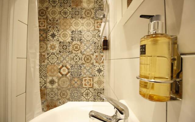 Willow Serviced Apartments The Walk 2