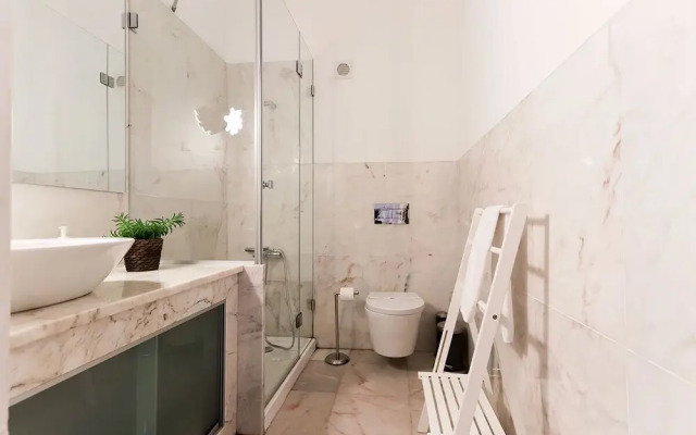 JOIVY Bright and spacious 2BR Apt w/ terrace, 5 mins from Avenida da Liberdad