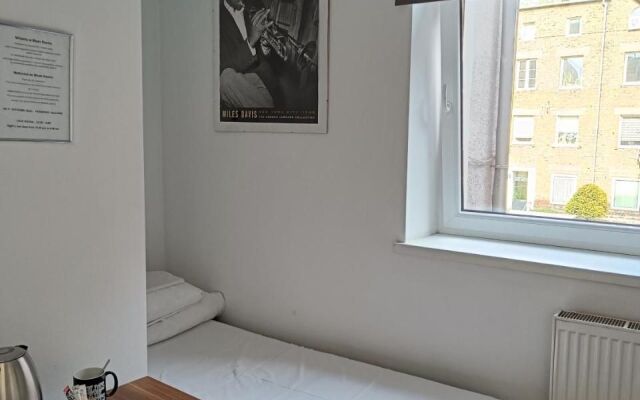 Blues Rooms