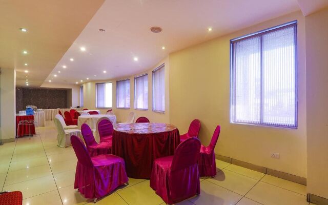 FabHotel Silver Grand By Shelter