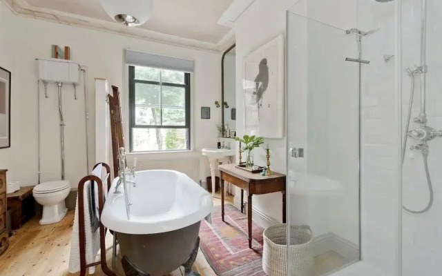 Gorgeous 1 Bed Garden Flat, Kensal