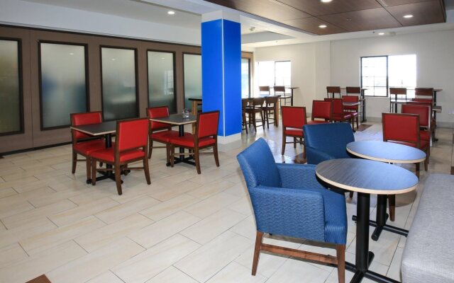Holiday Inn Express Hotel & Suites Hesperia by IHG
