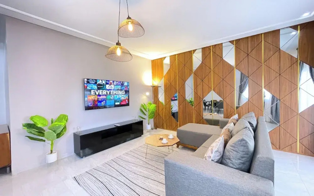 Lighthouse Signature Suites