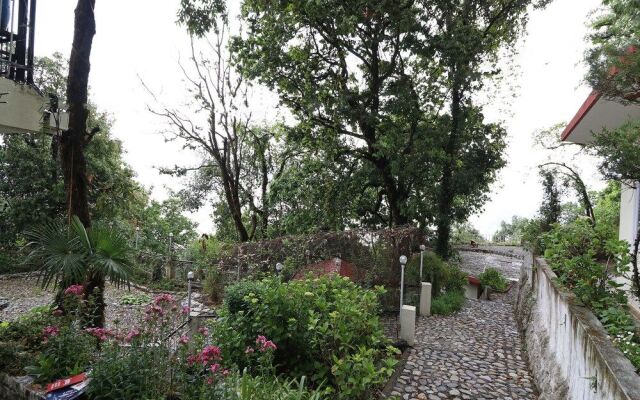 OYO 12853 The Kings Kalandi Resort