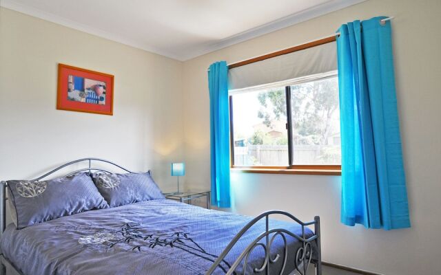 Alwyns By The Sea - Pet Friendly (Outside Only)