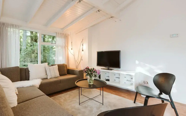 Attractive Bungalow in Ouddorp With Garden