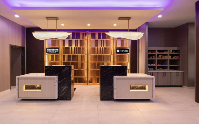 La Quinta Inn & Suites by Wyndham DeSoto