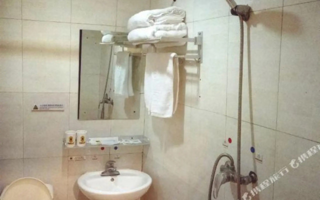 Super 8 by Wyndham Beijing Qianmen Hufangqiao Subway Station