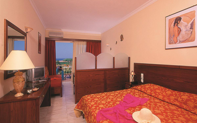Selini Suites & Waterpark