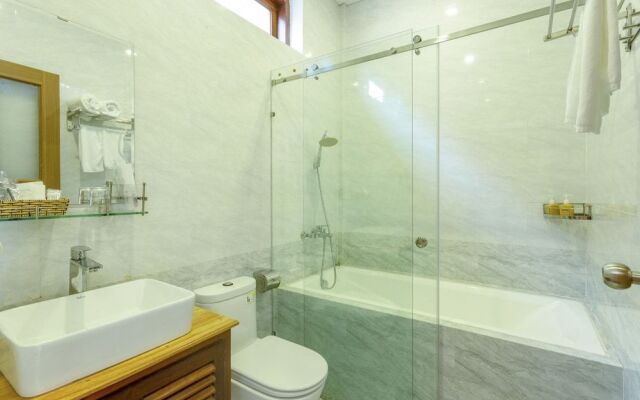 Ha My Beachside Villa Hoian