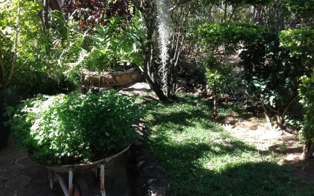 Lynn's Guest House