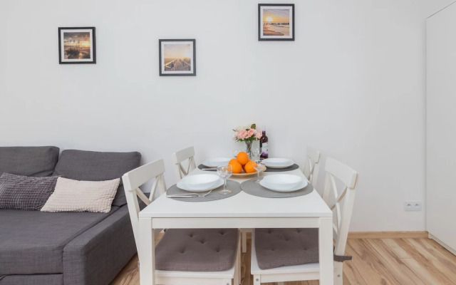 Pet-friendly Studio Gdansk by Renters