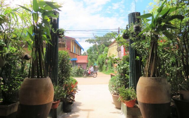 Panda Angkor Inn