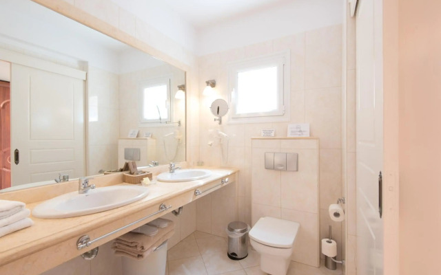 Myrties Boutique Aparments