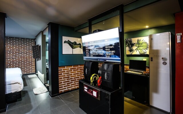 Seocheon Dalbam Hotel