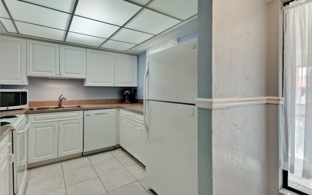 Runaway Bay Resort by BBG