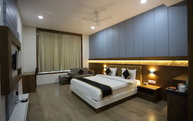 The Grand Astoria Somnath