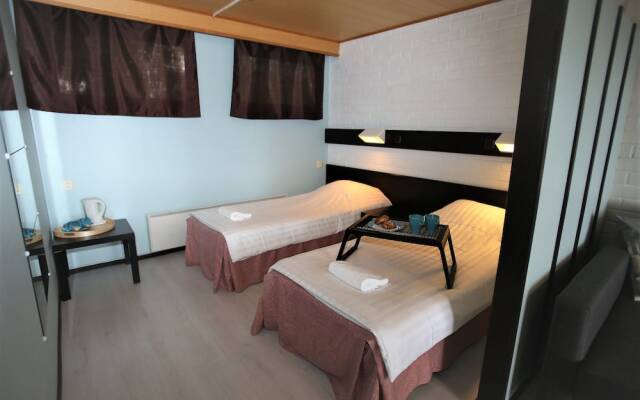 Leikari Seal La Vie Bungalows