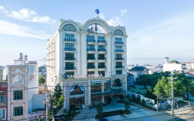 Sandals Aquila — 4-star hotel in Bao Loc