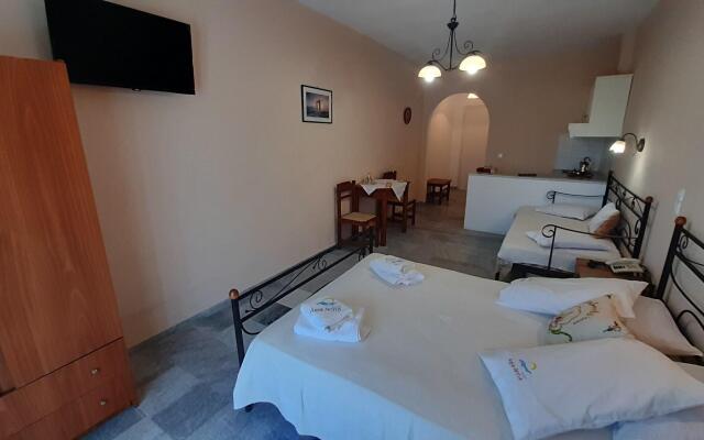 Agia Anna Hotel