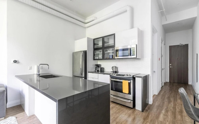 1 Bedroom Loft Free Parking Gym 1