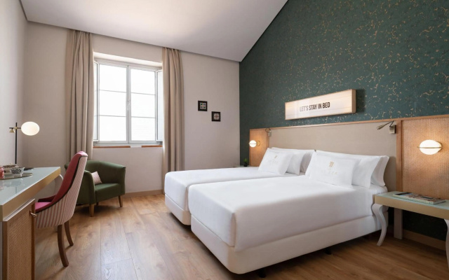 Los Seises Sevilla, a Tribute Portfolio Hotel