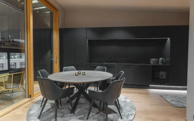 Royal Roi Luxury suite