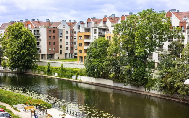 Terra - Pi kny Apartament z Widokiem na Rzek Mot aw