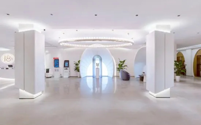 18 Degree Intelligent Hotel in the Island (Qilou Old Street)