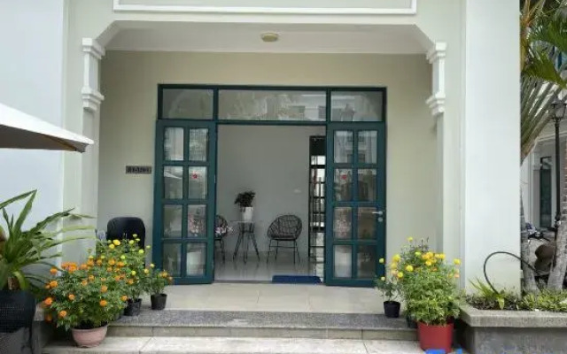 Nhà Nguyên Căn Costis 5 Phòng Ngủ